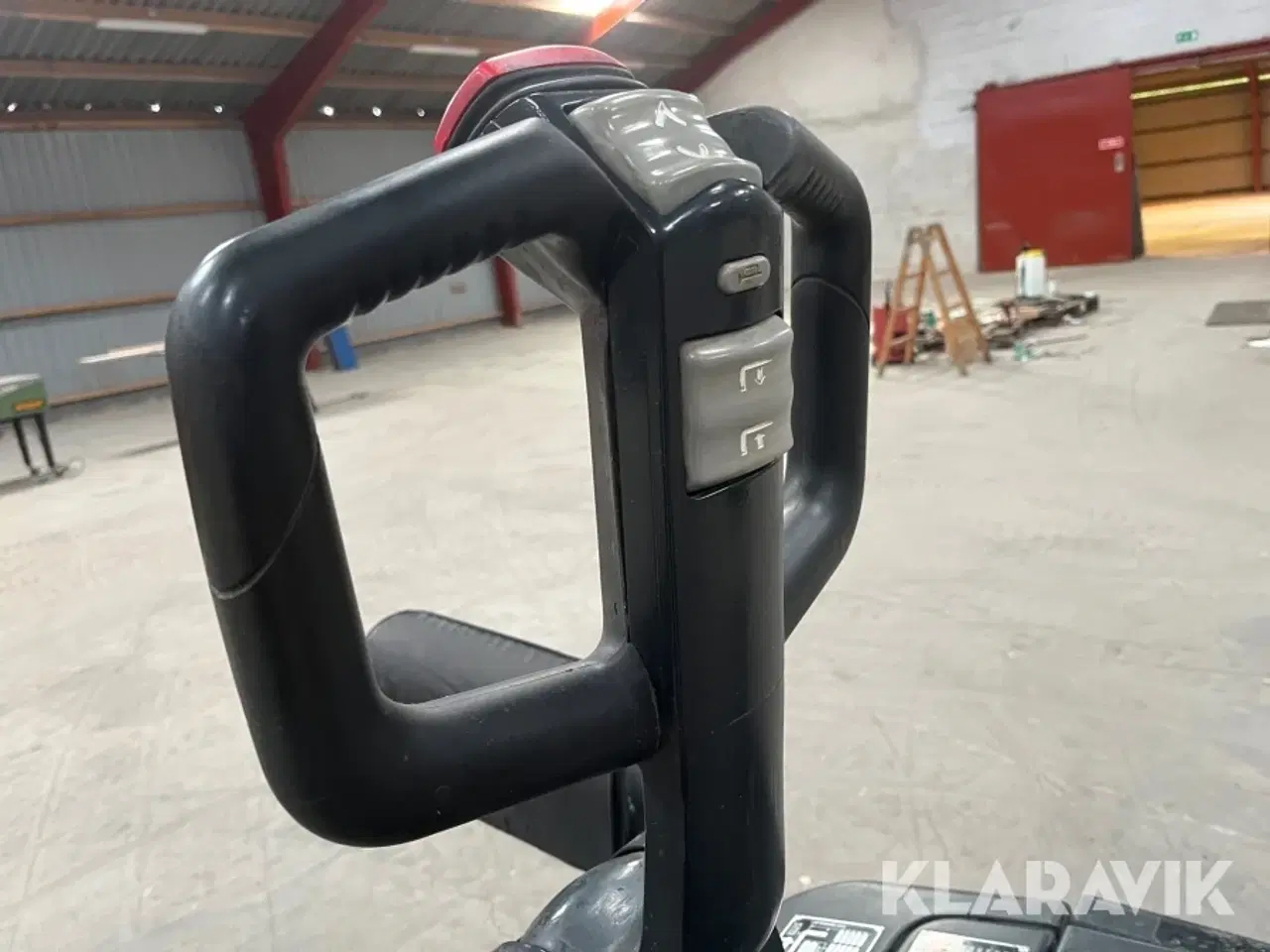 Billede 10 - El stabler med gafler NP Trucks WE2000-1.25PTL med lange gafler.
