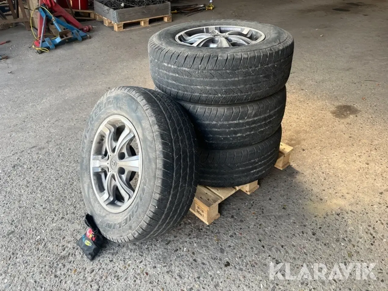 Billede 1 - Dæk med fælge Toyota 17" Michellin cross terrain