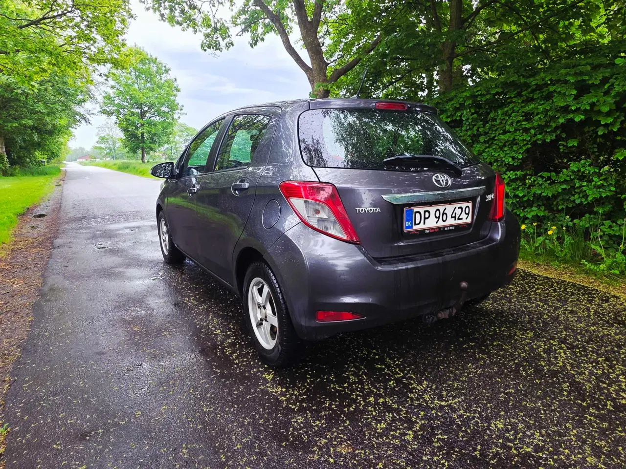 Billede 5 - Toyota Yaris 1.4 Diesel med træk 