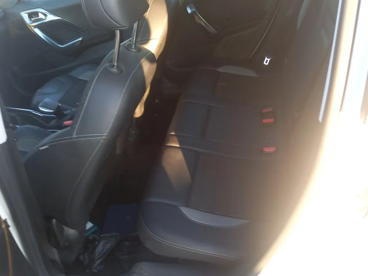 Billede 5 - Fin peugeot 2008 1.2 LEVERES NYSYNET 