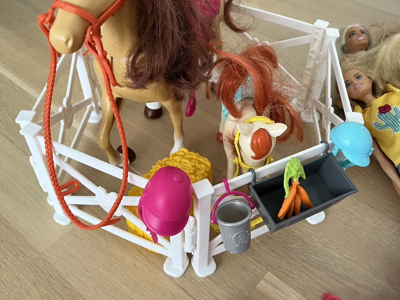 Billede 4 - Barbie pakke stor