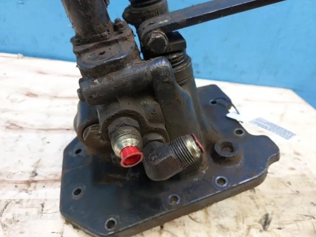 Billede 4 - Valmet 8050 Dæksel Transmission 33678500