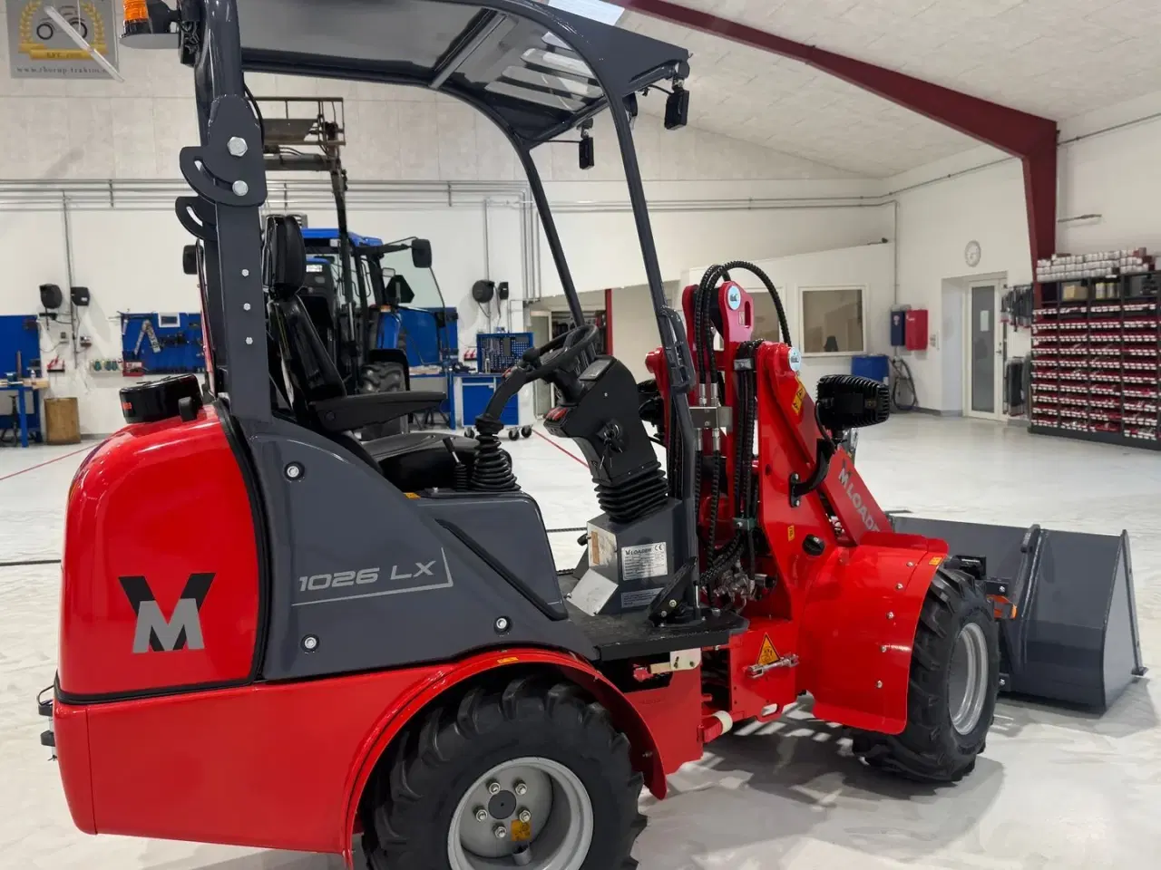 Billede 10 - VM Loader 1026 LX FABRIKSNY MED SKOVL OG PALLEGAFLER!