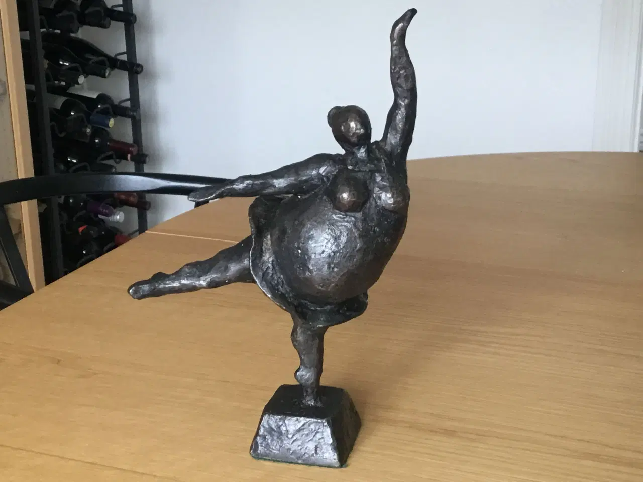 Billede 8 - Kvinde skulptur