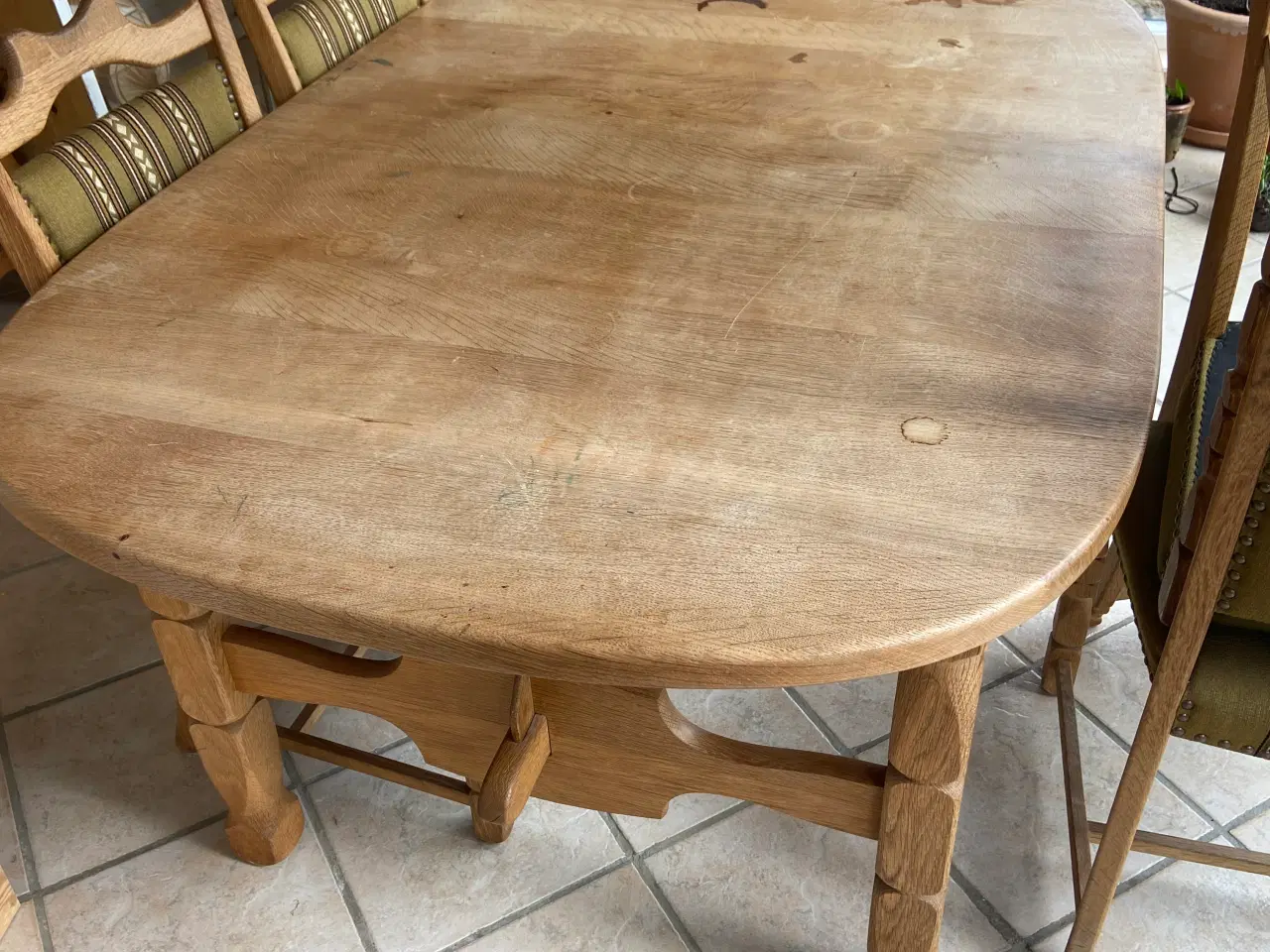 Billede 1 - Spisebord og -stole (5) i eg