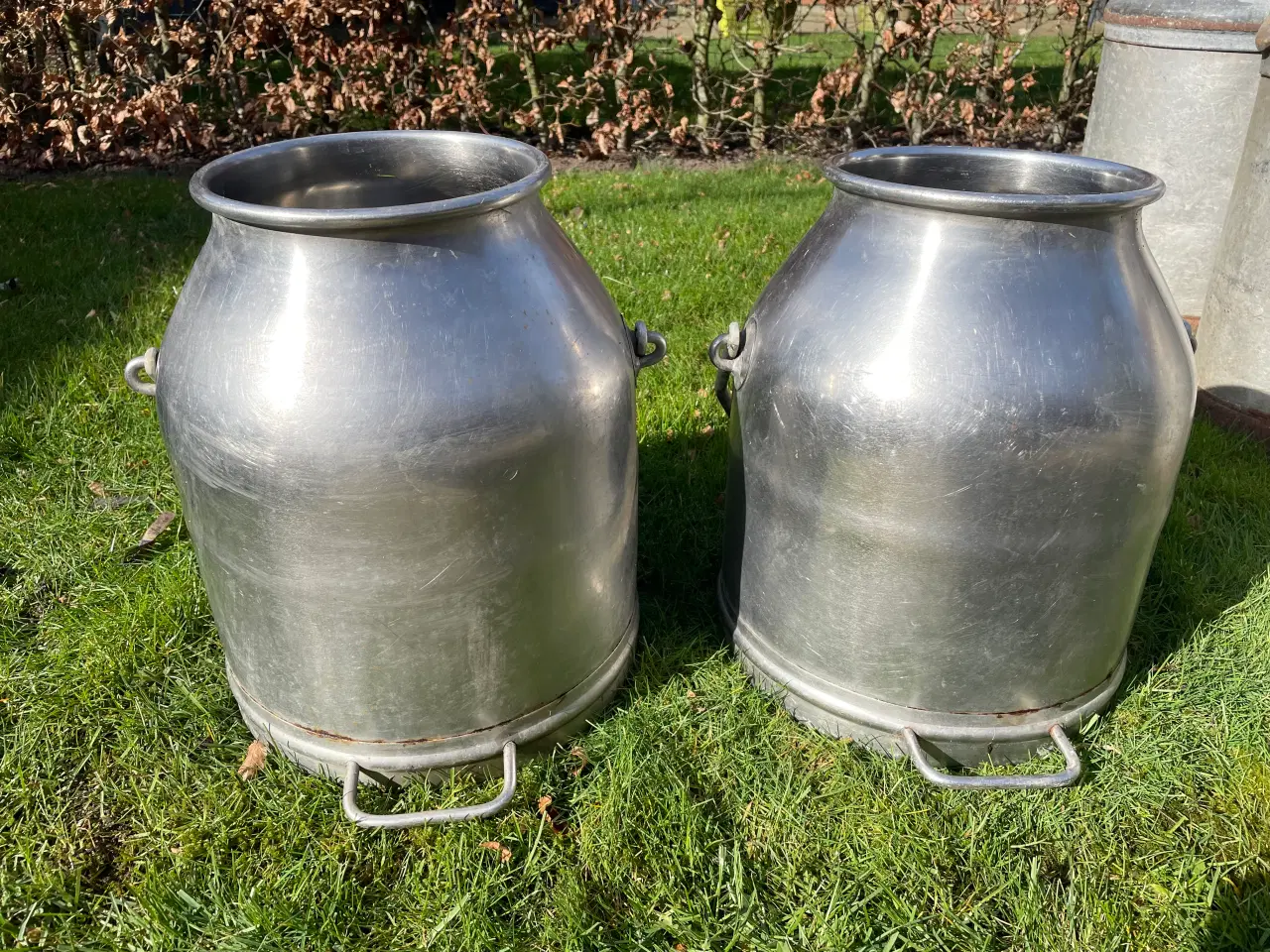 Billede 1 - Malkespande 2 stk , af stål