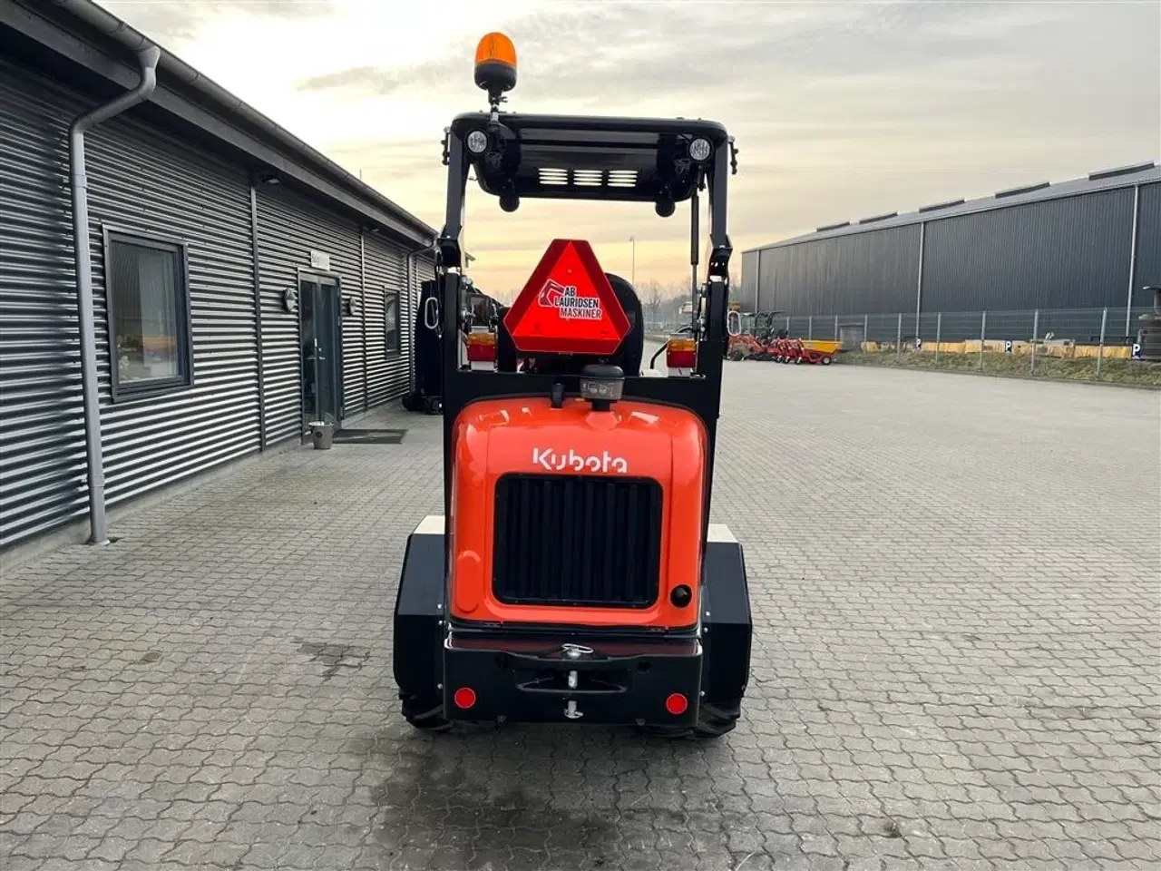 Billede 10 - Kubota RT 210 Demo maskine med skovl og gafler