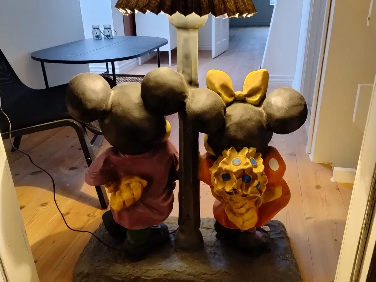 Billede 2 - Disney lampe.