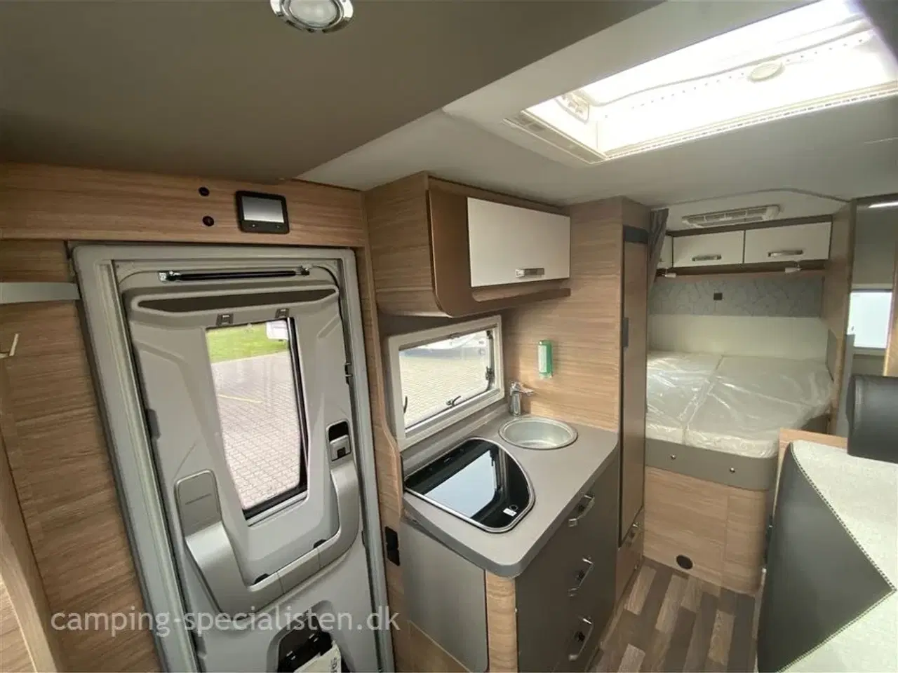Billede 6 - 2024 - Weinsberg CaraCompact 600 MF "Pepper Edition"   Weinsberg CaraCompact 600 MF Pepper Edition kan nu ses hos Camping-Specialisten.dk Silkeborg