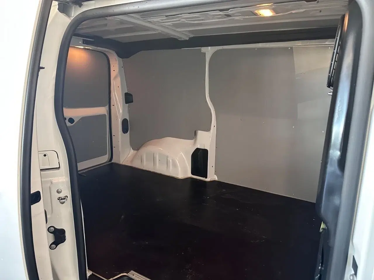 Billede 11 - Peugeot Expert 2,0 BlueHDi 122 L2 Premium EAT8 Van