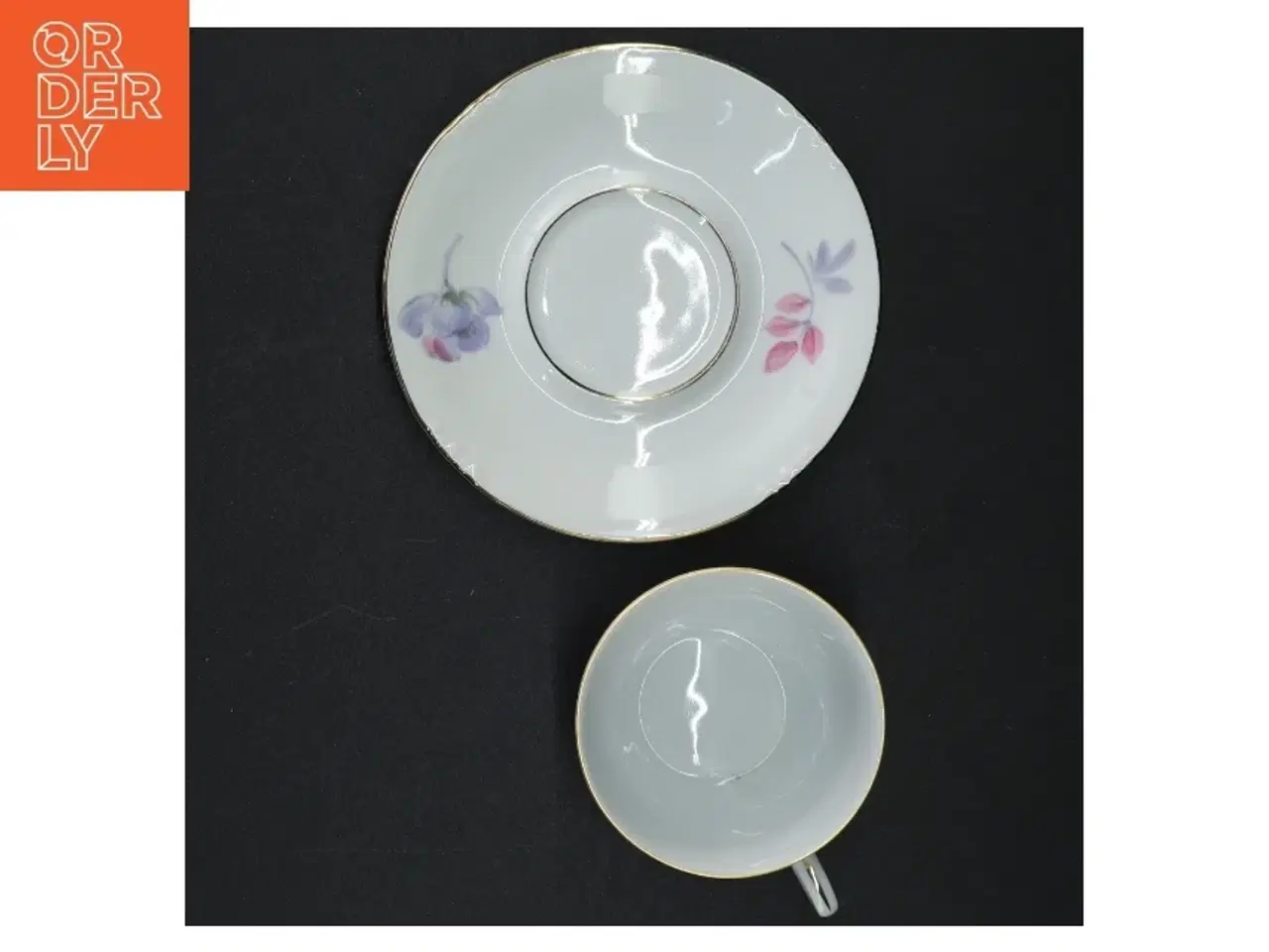 Billede 8 - Porcelænskopper og underkopper med blomstermotiv