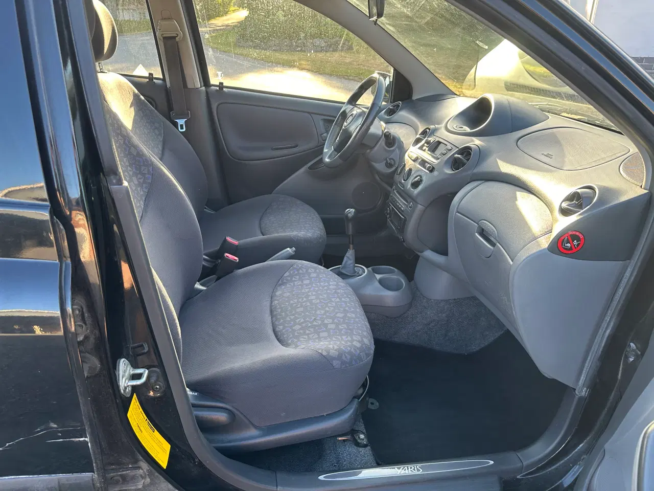 Billede 6 - Toyota Yaris 1.3 benzin 5 dørs 