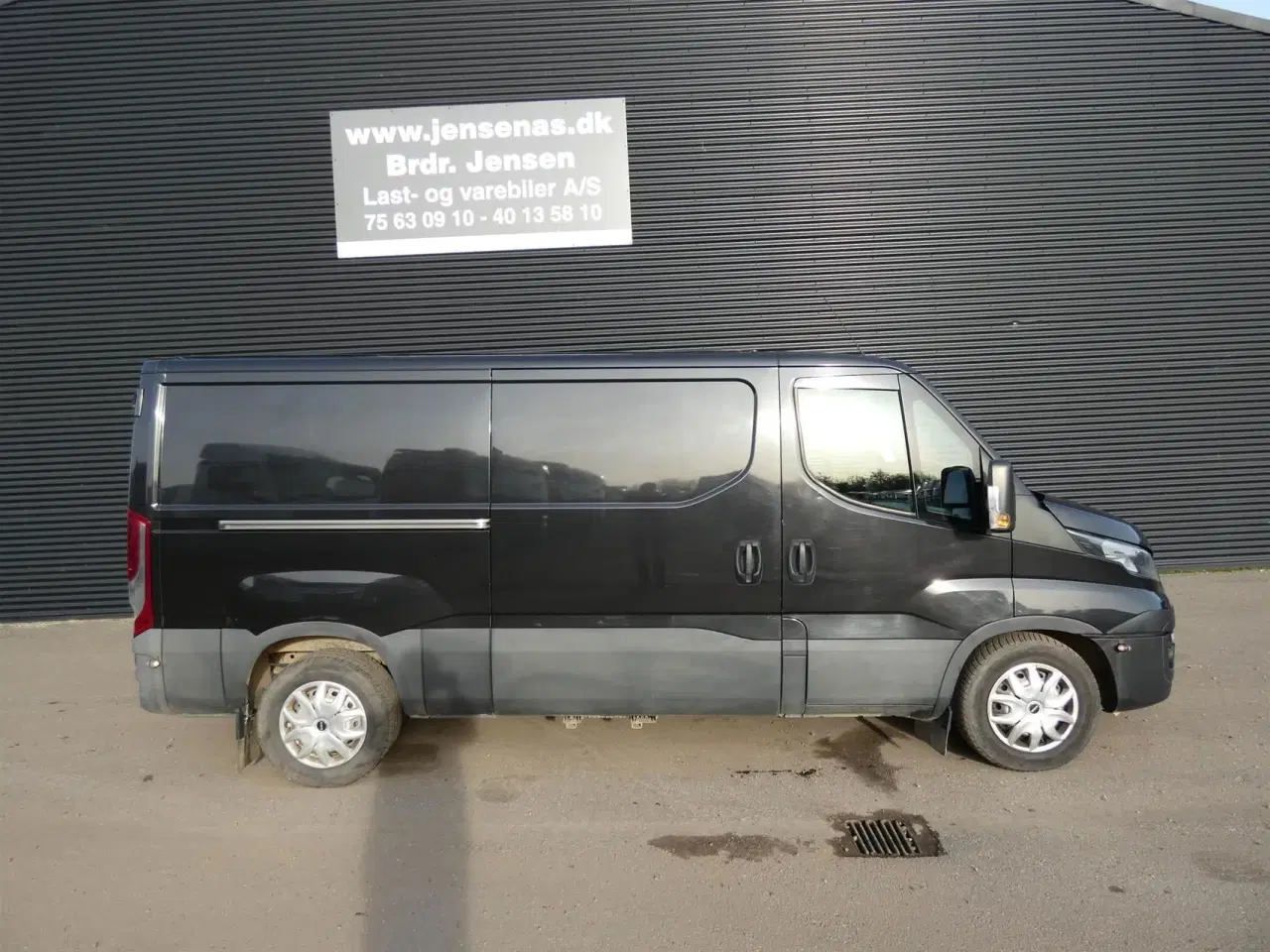 Billede 2 - Iveco Daily 35S21 10,8m3 3,0 D Hi-Matic 210HK Van 8g Aut.