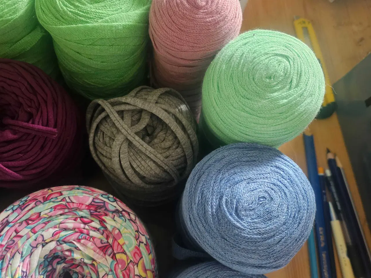 Billede 4 - Stofgarn knap 7 kg
