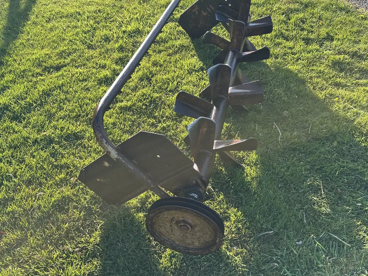 Billede 3 - JF Møgspreder