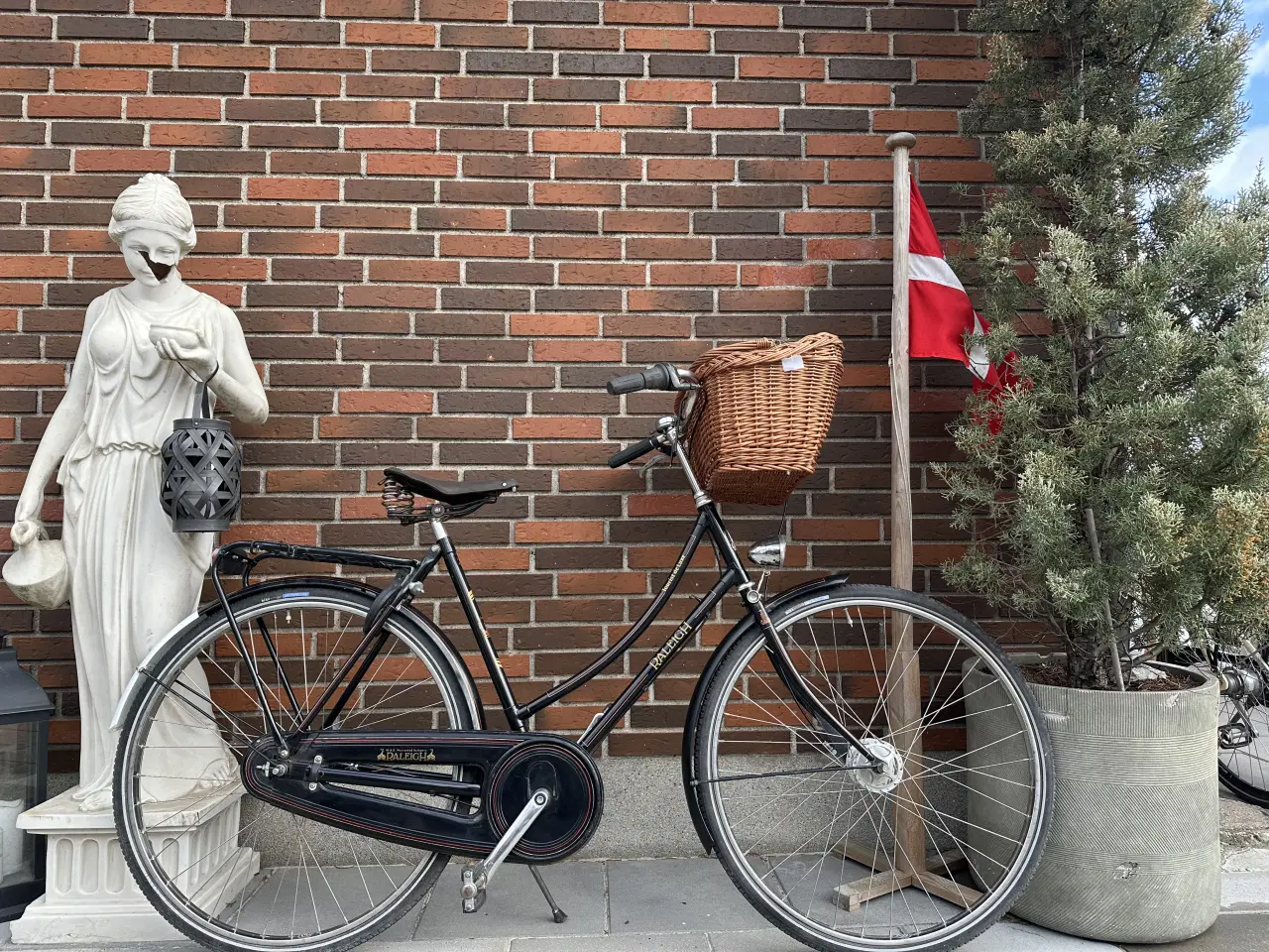 Billede 1 - Købt til 7899 