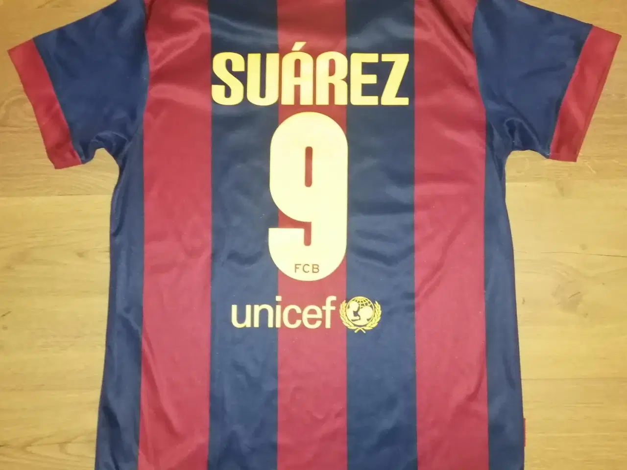 Billede 2 - FC BARCELONA NR 9 SUAREZ, STR. M, FLOT STAND