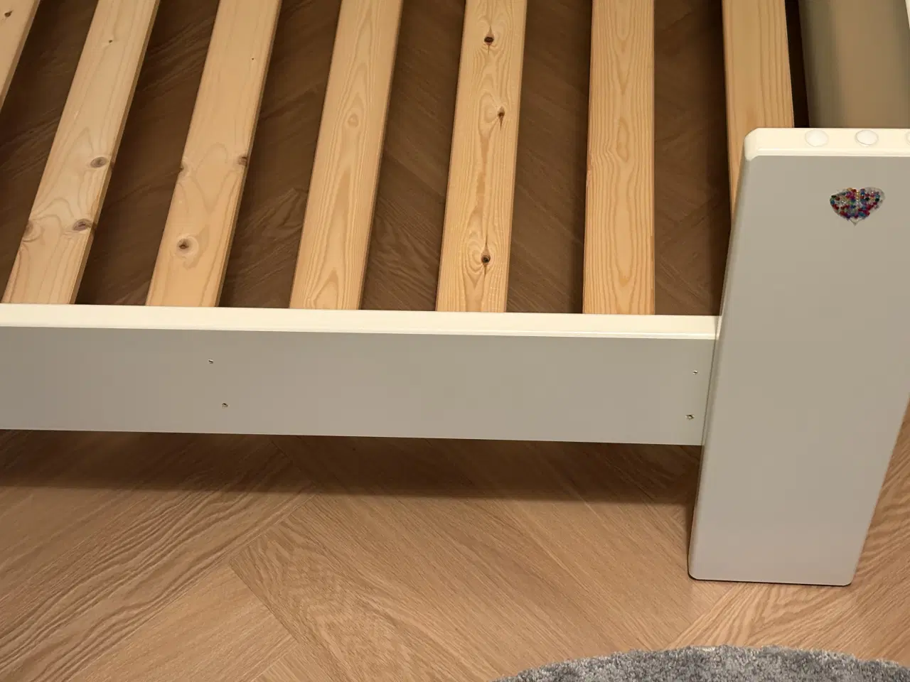 Billede 2 - Børneseng 90x200