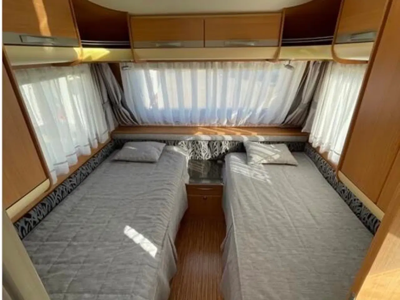 Billede 5 - Campingvogn Adria Adora 472 LU