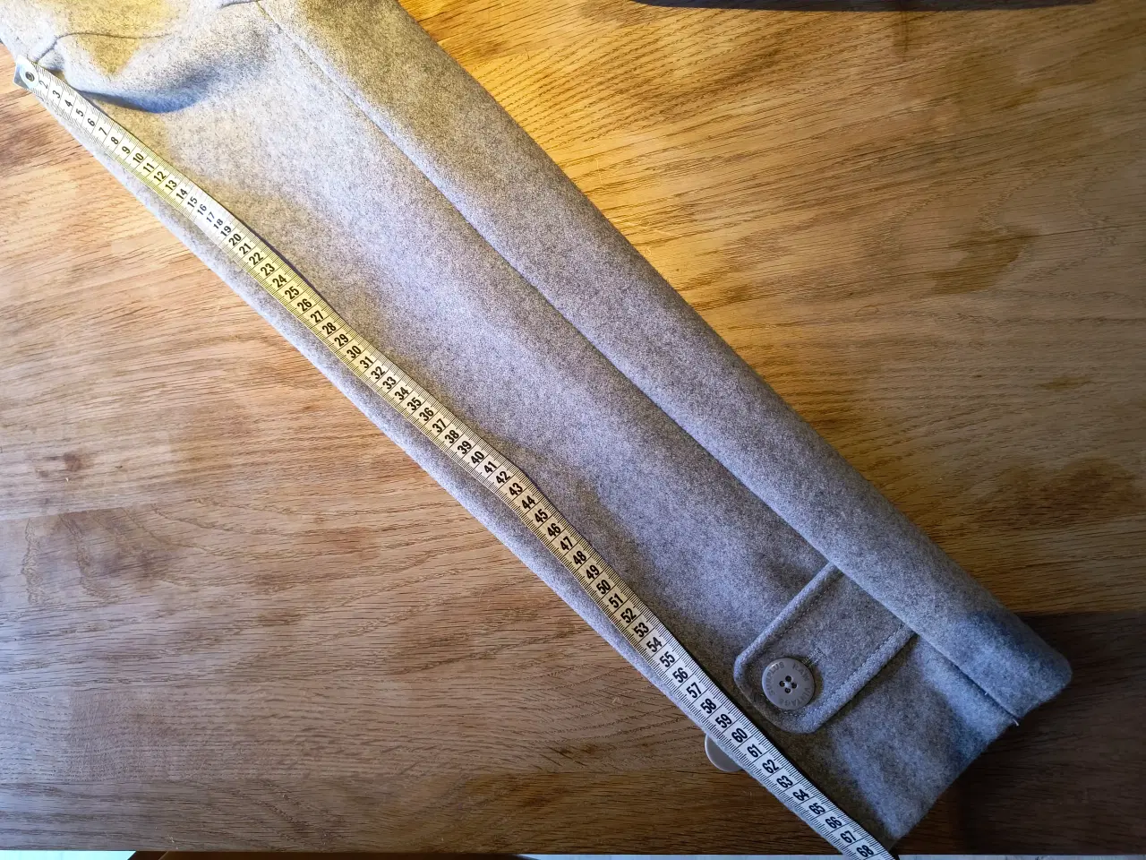 Billede 6 - Damefrakke (kort, 70% uld)