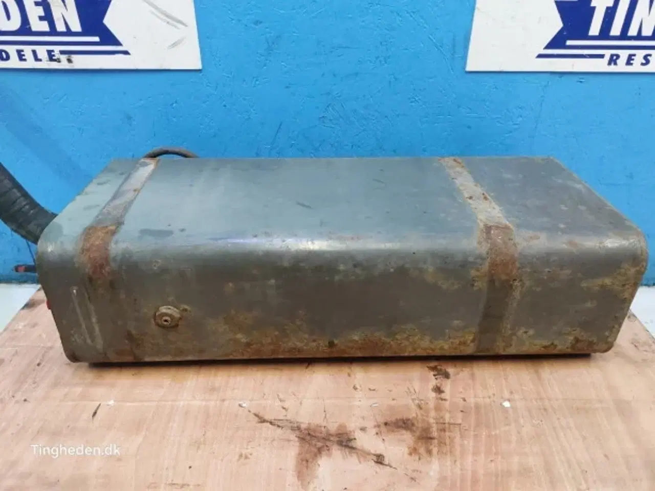 Billede 6 - Massey Ferguson 690 Dieseltank 1679609M91