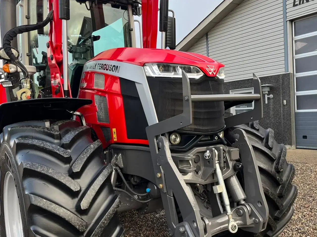 Billede 16 - Massey Ferguson 8S.245 Med stor frontlæsser. Dyna 7 Efficient. Kan leveres med GPS anlæg på.