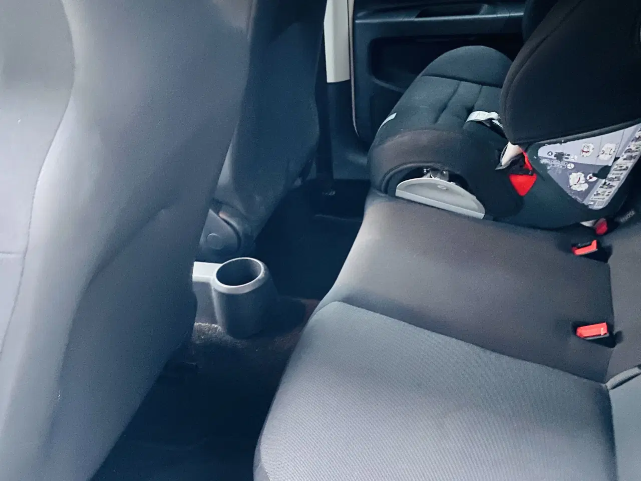 Billede 9 - Velholdt VW UP med DK pakke