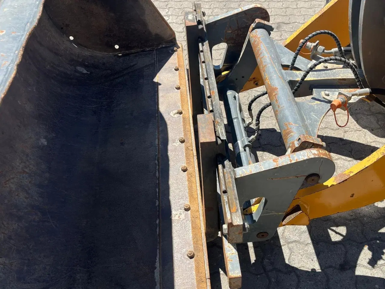 Billede 4 - Liebherr l506 4,3tons læsser med skovl og gafler
