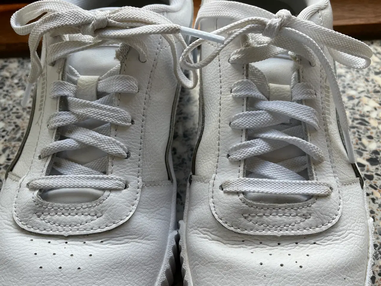 Billede 2 - Puma Sneakers hvide str 39, 25 cm
