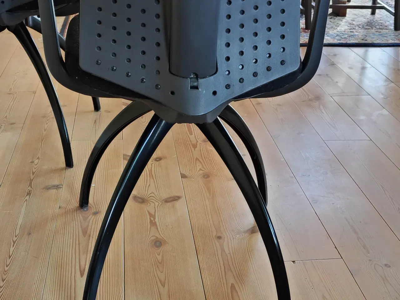 Billede 3 - Håg H05 2 stk. Utrolig lækker stole 