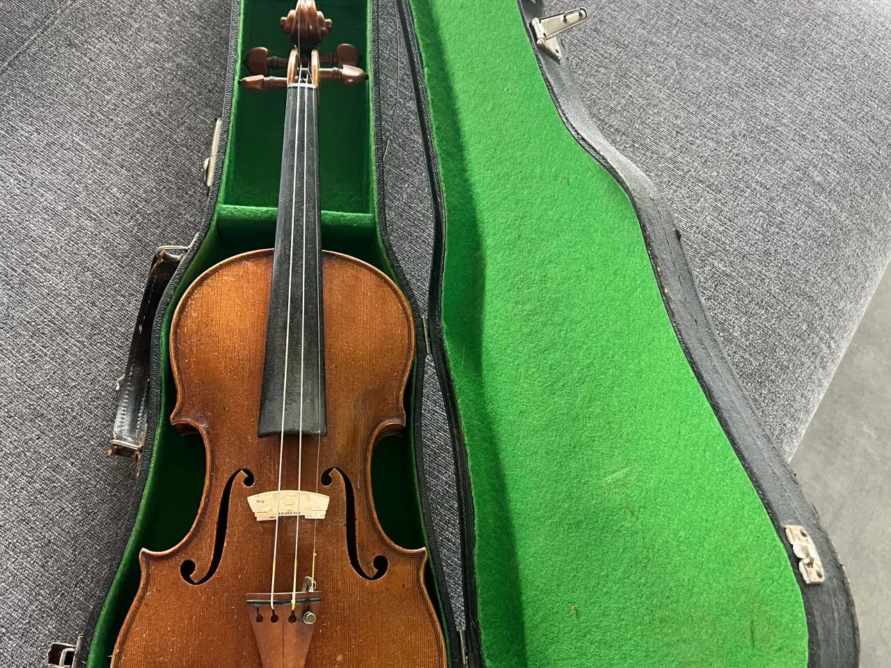 Billede 1 - Violin af ældre dato