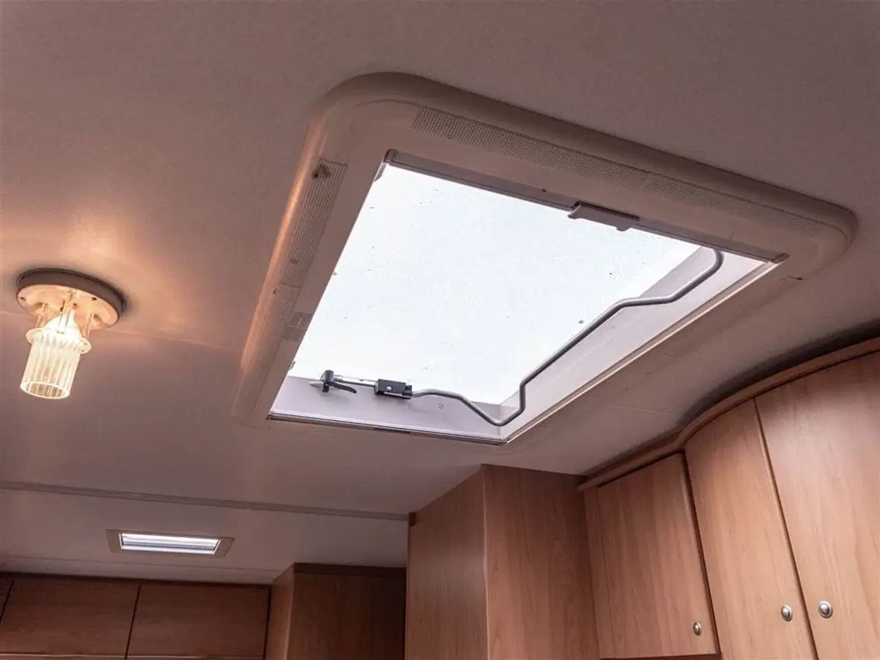 Billede 13 - 2003 - Bürstner Ventana 550 TK Stor og flot familievogn