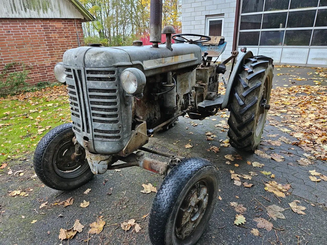 Billede 2 - IH Farmall 235  Benzin Galvaniseret Specialmodel