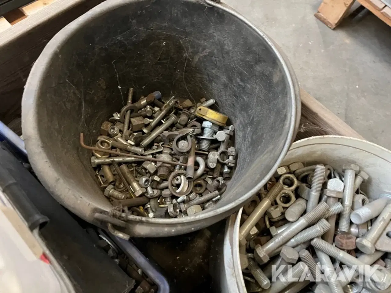 Billede 10 - Bolte, møtrikker, søm og øvrigt