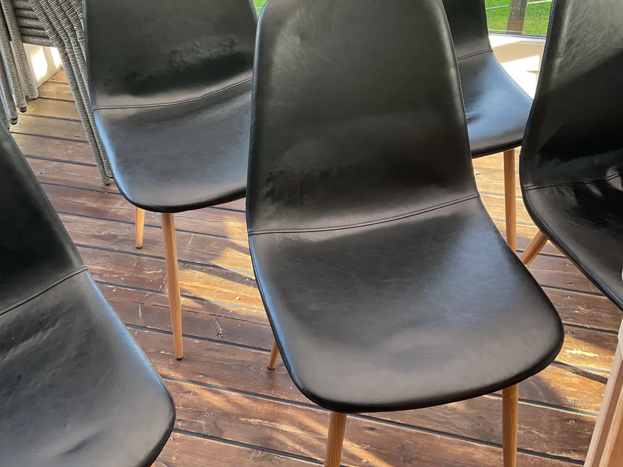 Billede 2 - Spisebordsstole sorte læderlook  
