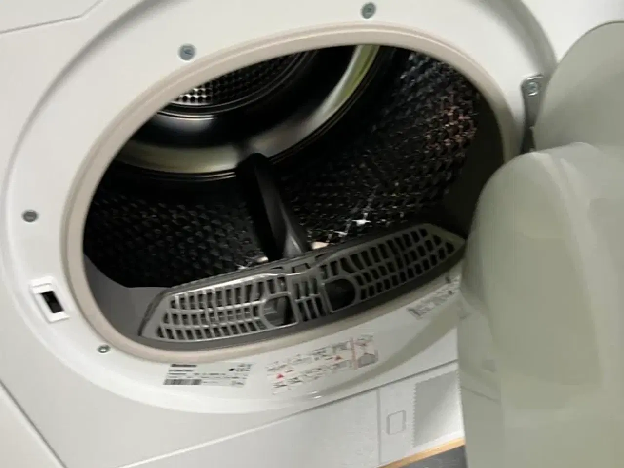 Billede 4 - Tørretumbler BLOMBERG BTGH473W2