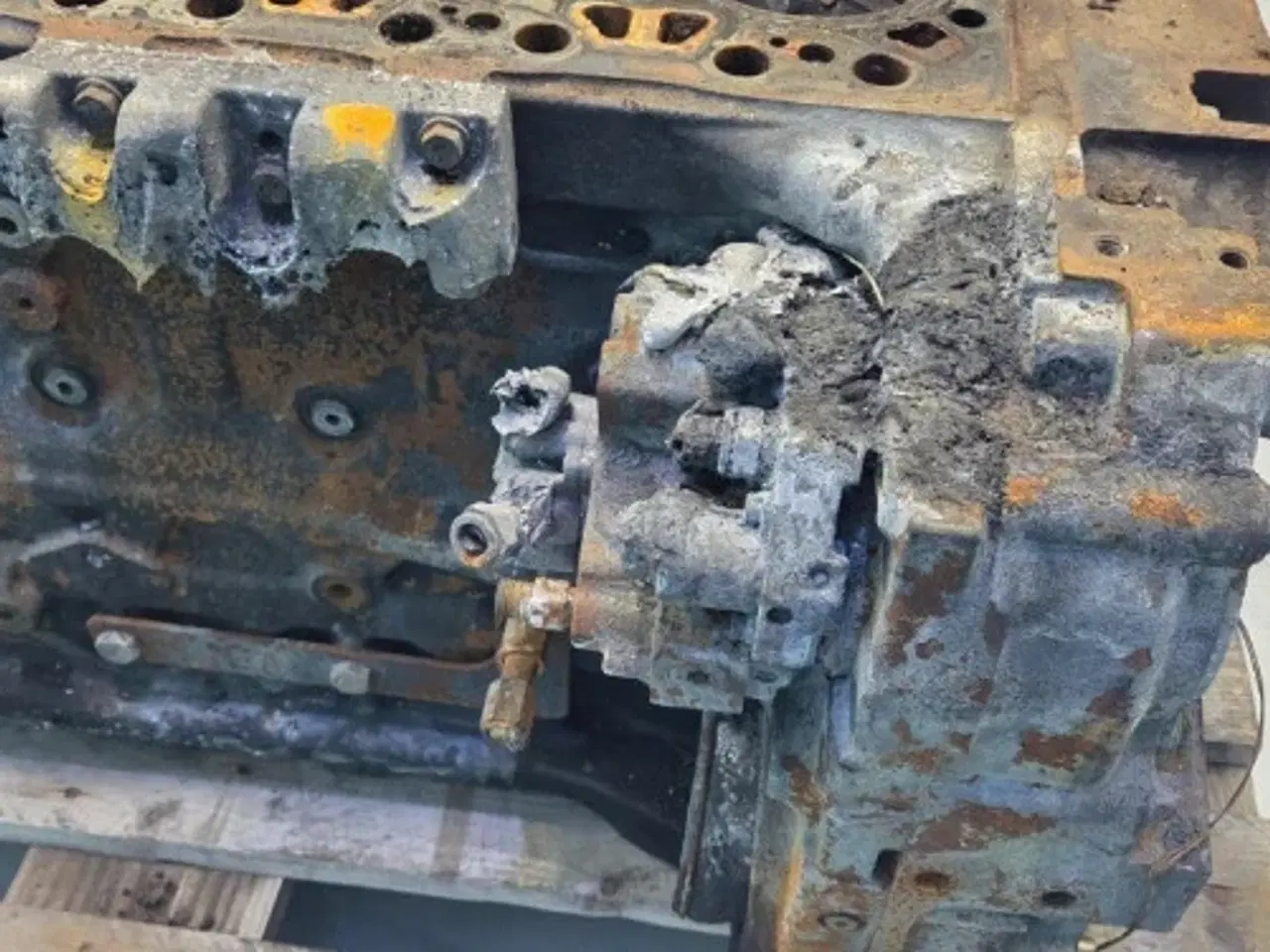 Billede 16 - Iveco F4DFE417L Motor 5801892494