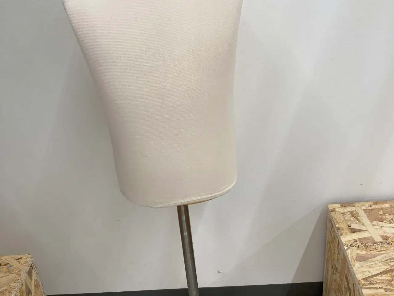 Billede 1 - Børnetøjs gine