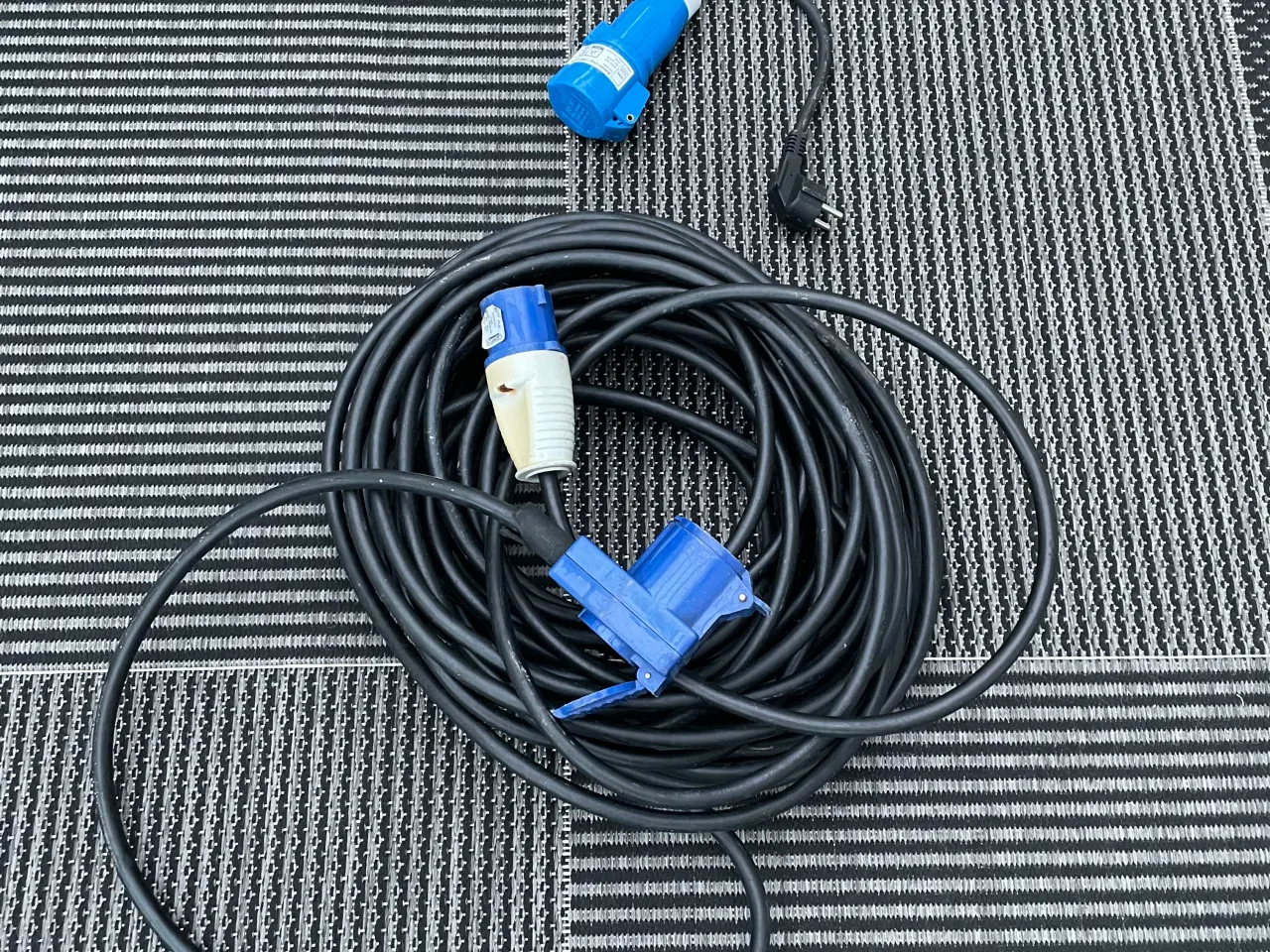 Billede 1 - Camping kabel 