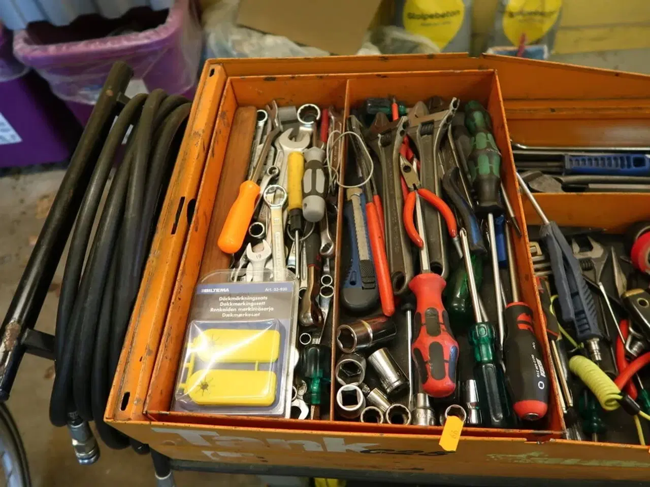 Billede 2 - Værktøjsvogn med div. Værktøj m.m.