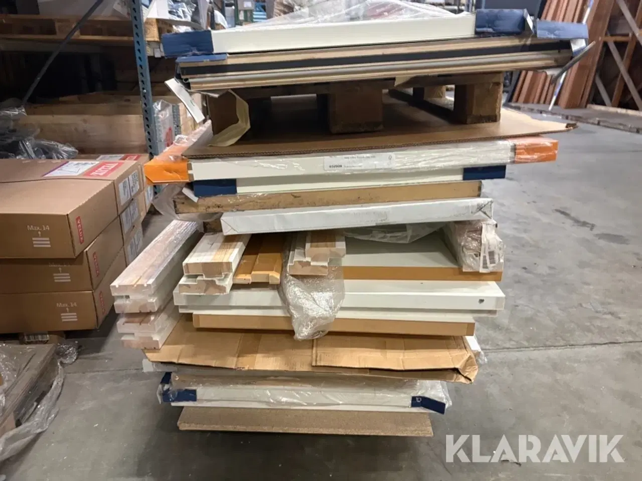 Billede 2 - Lot: døre Swedoor Advance-line og Clever-Line 19 styk og 2 karmsæt