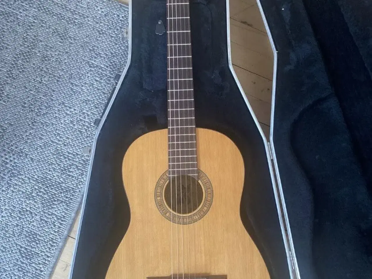 Billede 2 - Sjælden Vintage guitar