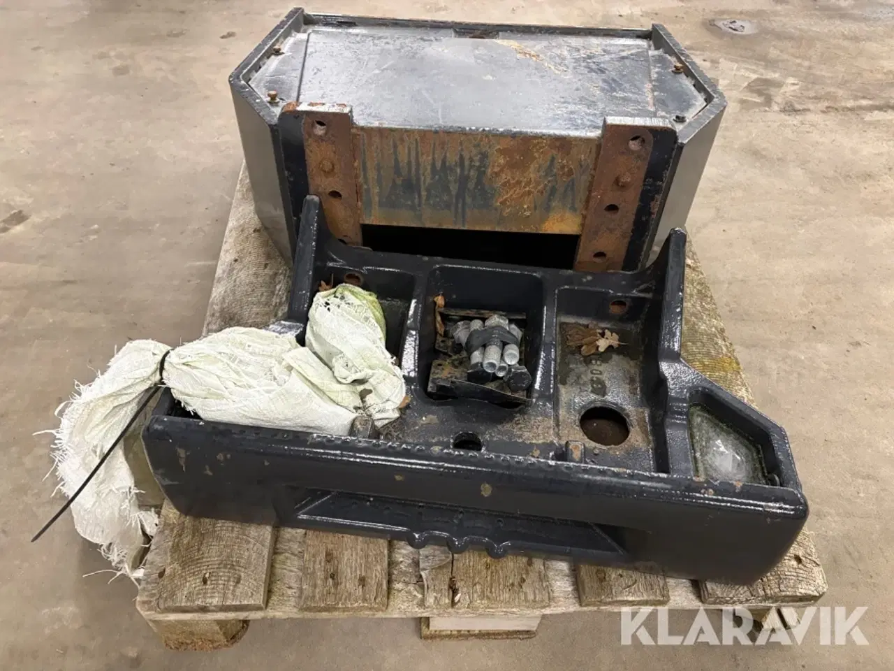 Billede 6 - Basisklods og frontklods - burde passe på valmet