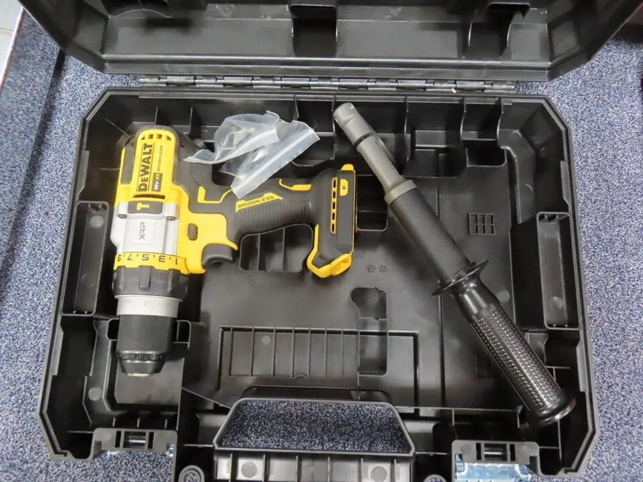Billede 3 - Slagboremaskine DEWALT DCD999NT