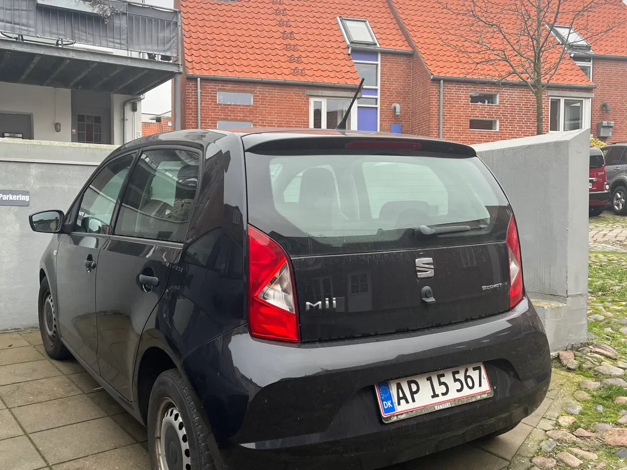 Billede 1 - Seat MII sort årgang 2014