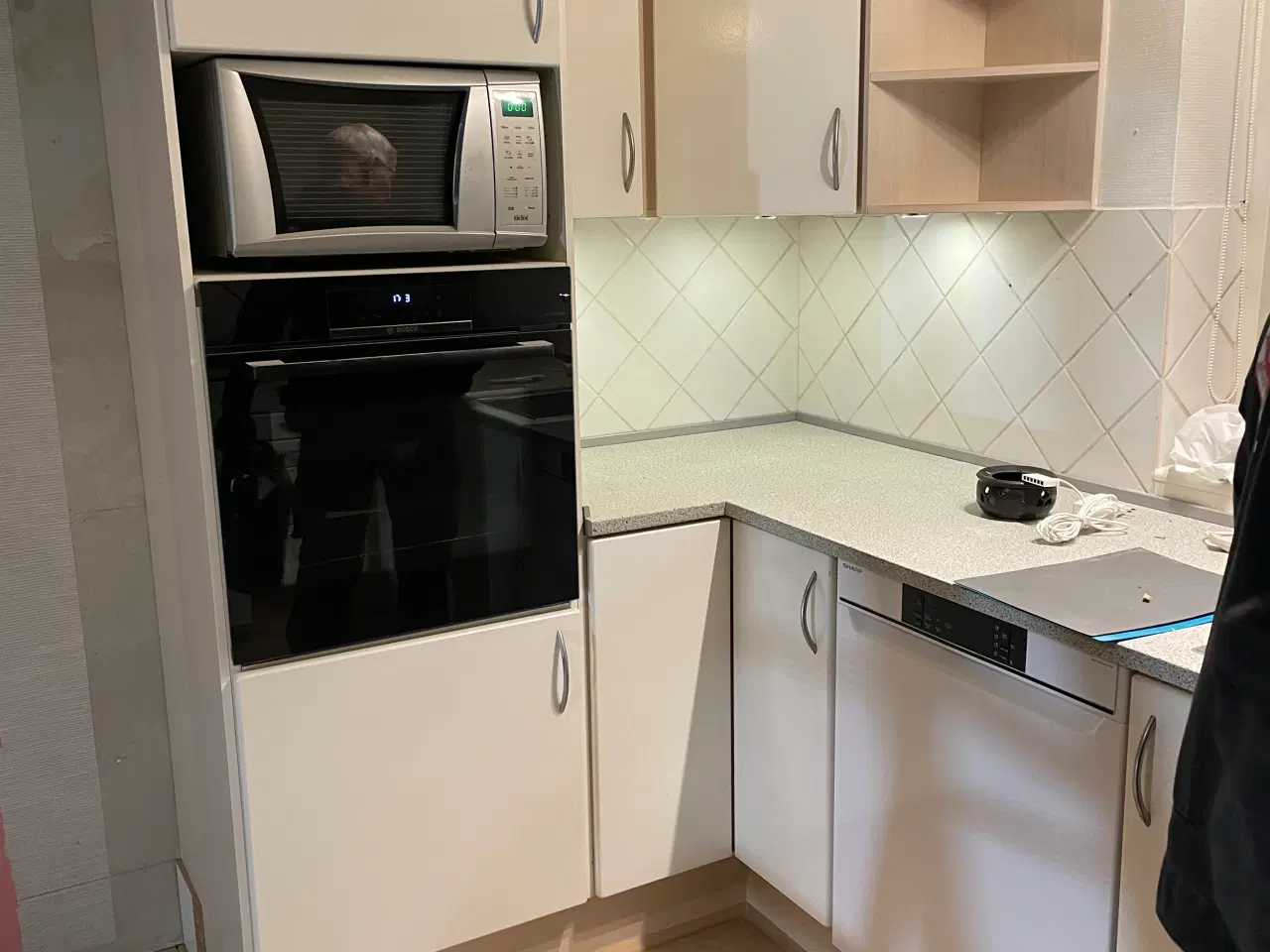 Billede 4 - Køkken hth råhvid brugt