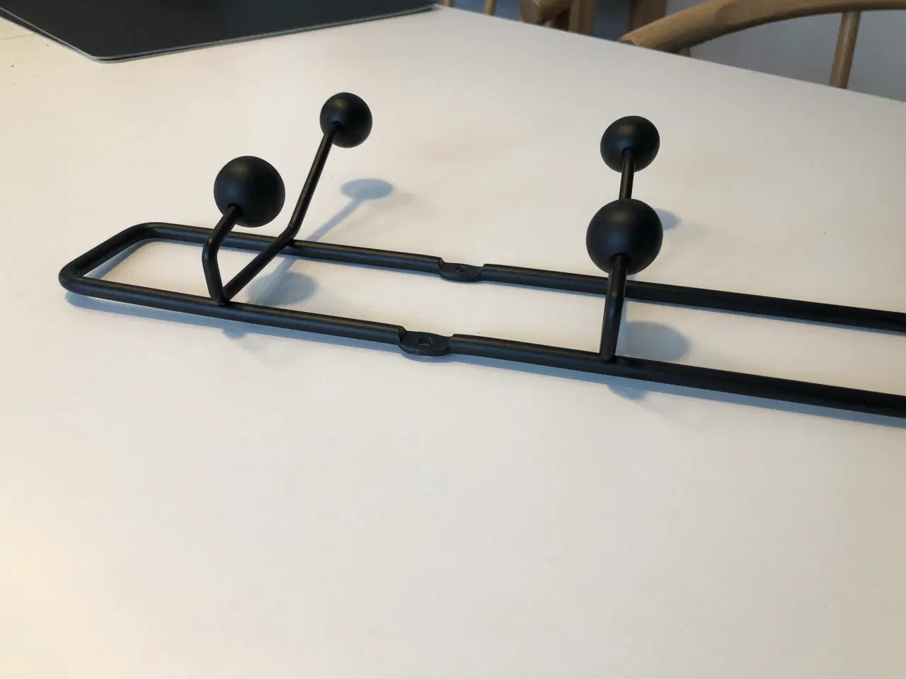 Billede 7 - Knagerække i sort