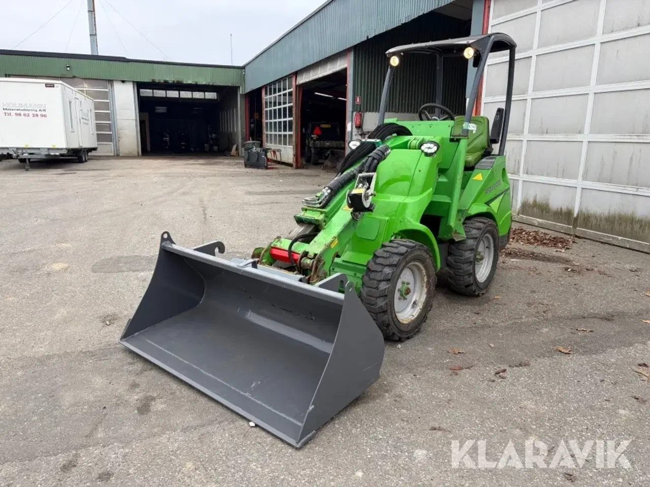 Billede 1 - Minilæsser Avant R28 Staldkat med udskud