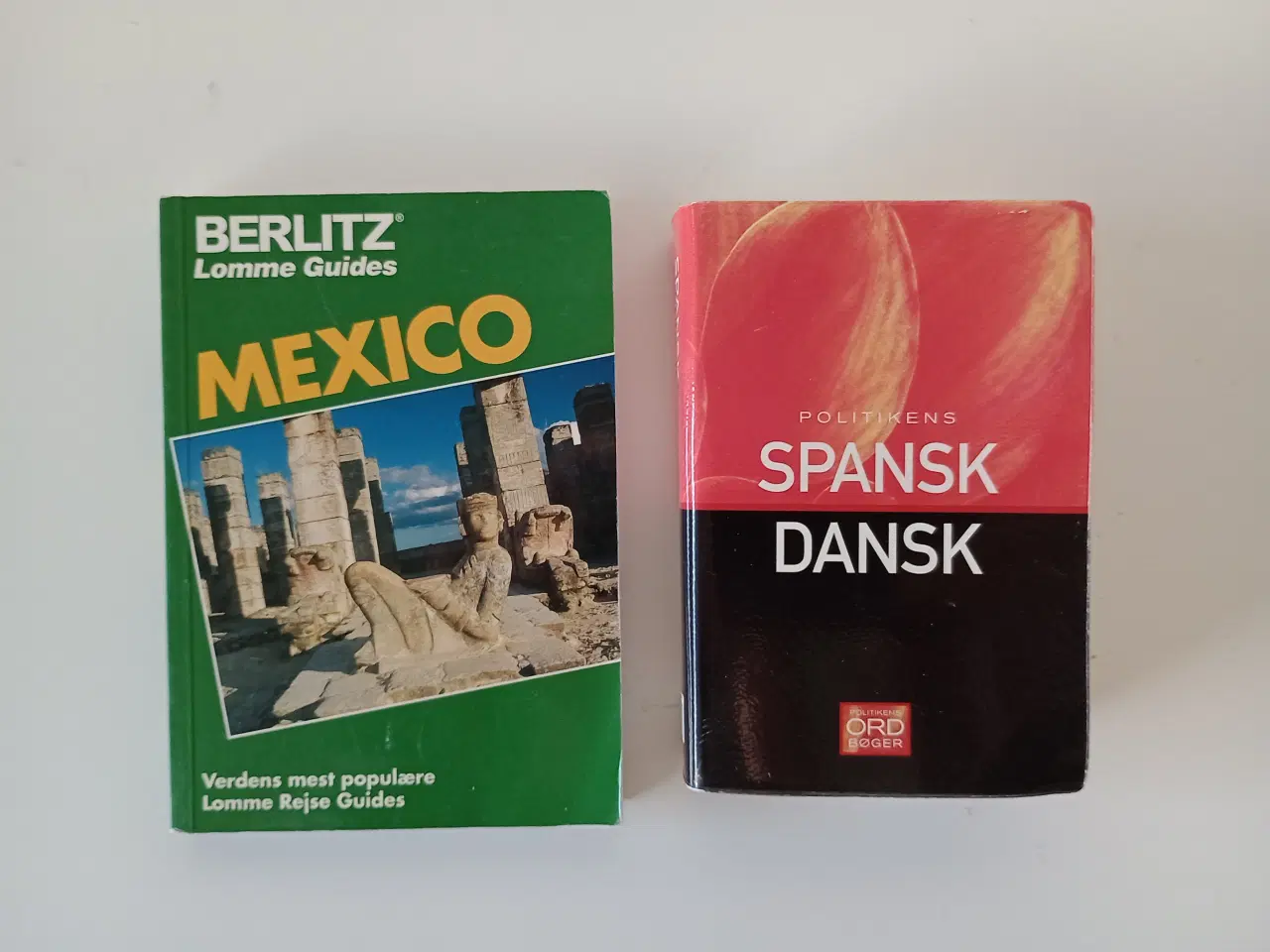 Billede 1 - Rejsebog Mexico & Spansk- Dansk ordbog. 