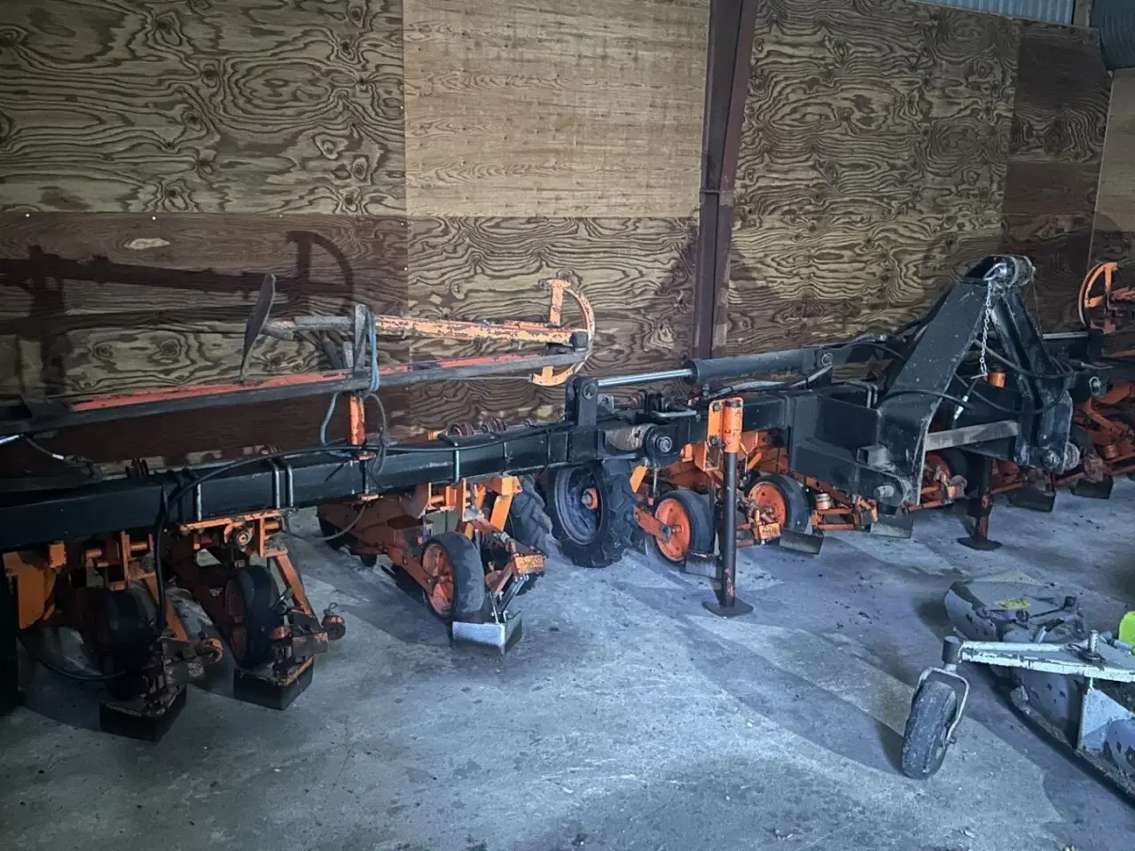 Billede 6 - Stanhay 12 rækket maskine. Ombygget til at så spinat. Der medfølger Dele for 50-60.000 kr.